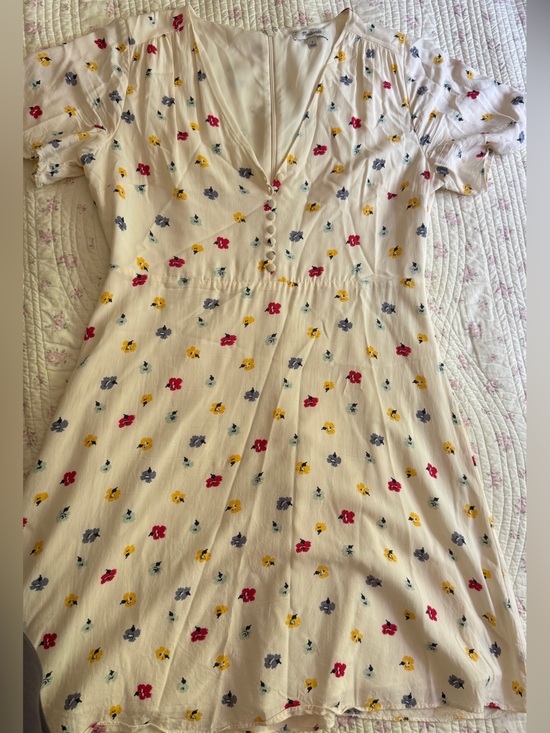 Madewell Dresses & Skirts - Madewell Cream Dress with Yellow & Navy Floral Print